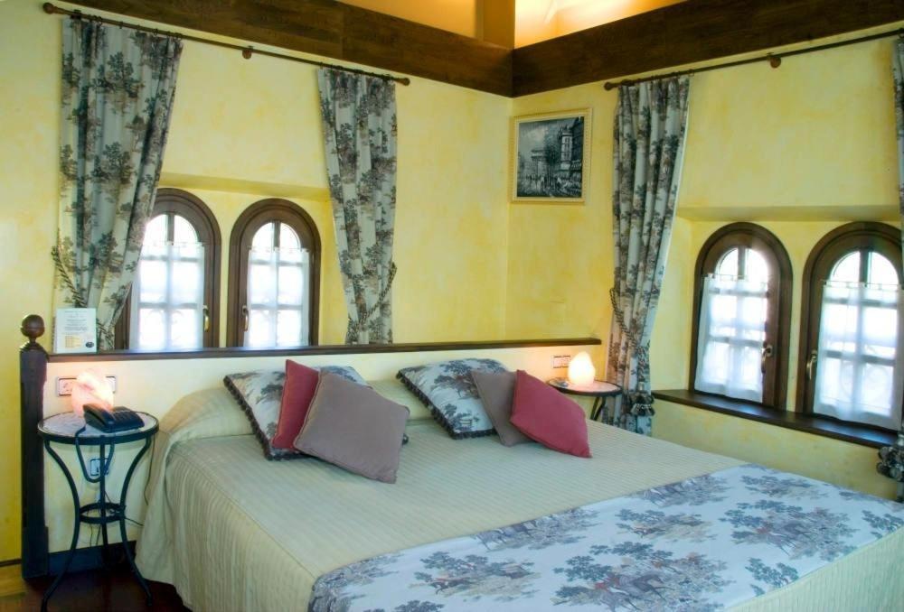 Hotel Palacete Real Villamayor  Exteriér fotografie